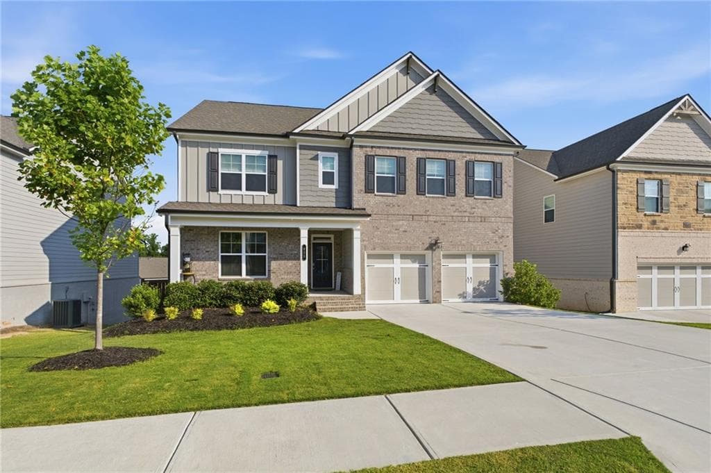 5 bedroom, 3 bathroom, 3,675 sq ft single family residence for sale at 635 Fenwick Park Drive, Lawrenceville, GA 30045 — photo 2