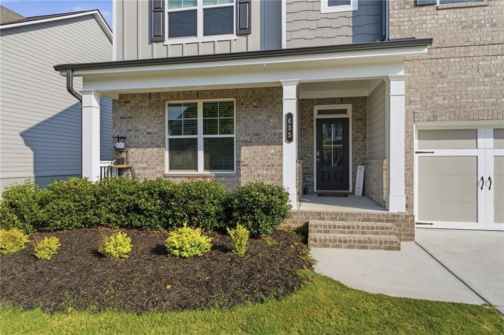 5 bedroom, 3 bathroom, 3,675 sq ft single family residence for sale at 635 Fenwick Park Drive, Lawrenceville, GA 30045 — photo 3