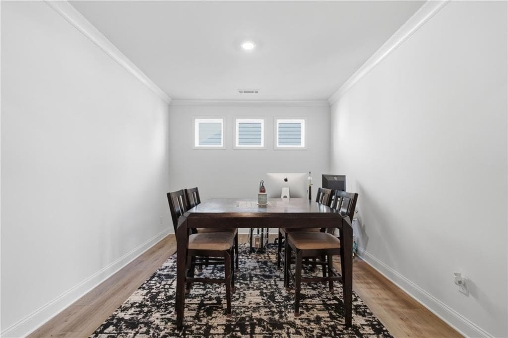 5 bedroom, 3 bathroom, 3,675 sq ft single family residence for sale at 635 Fenwick Park Drive, Lawrenceville, GA 30045 — photo 6