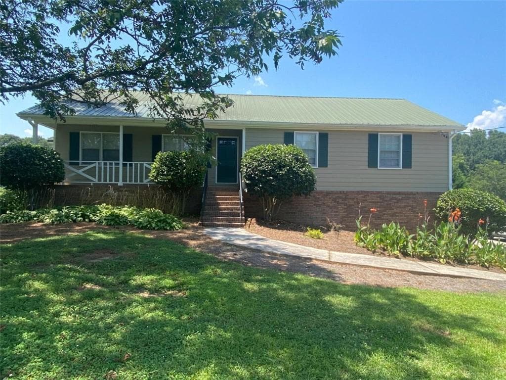 4 bedroom, 3 bathroom, 3,756 sq ft single family residence for rent at 420 Atlanta Highway, Loganville, GA 30052 for $2,400 a month