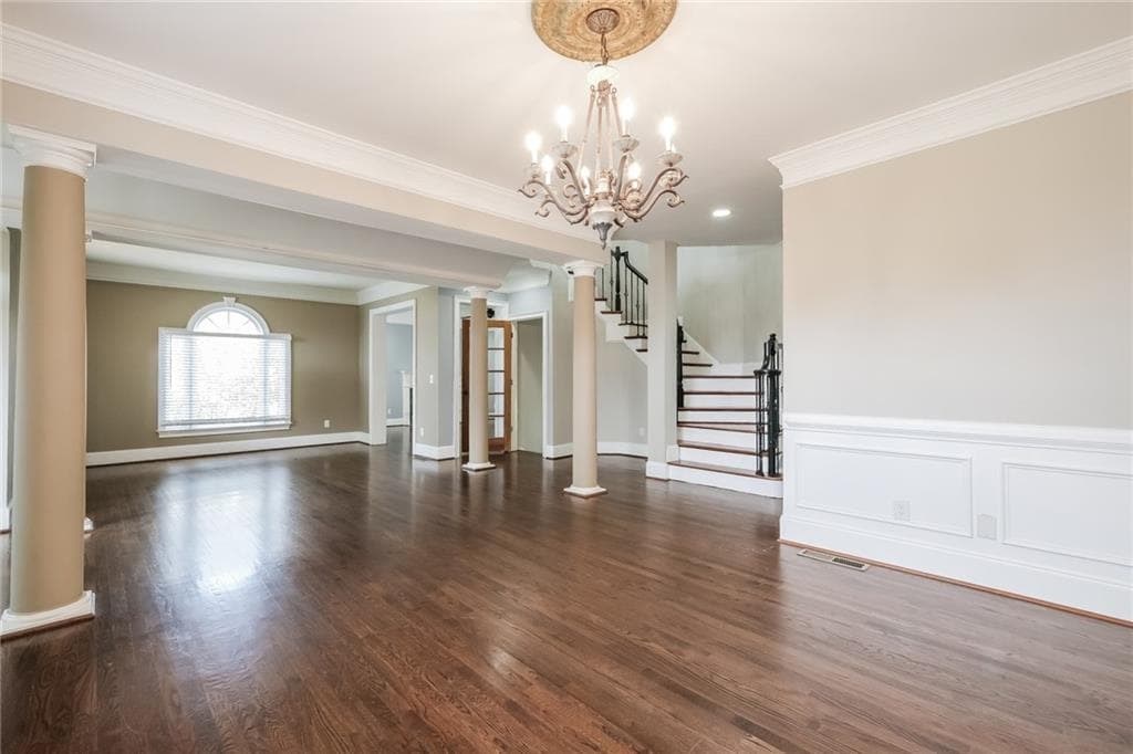 5 bedroom, 5 bathroom, 5,886 sq ft single family residence under contract at 505 Saint Regis Drive, Alpharetta, GA 30022 — photo 3