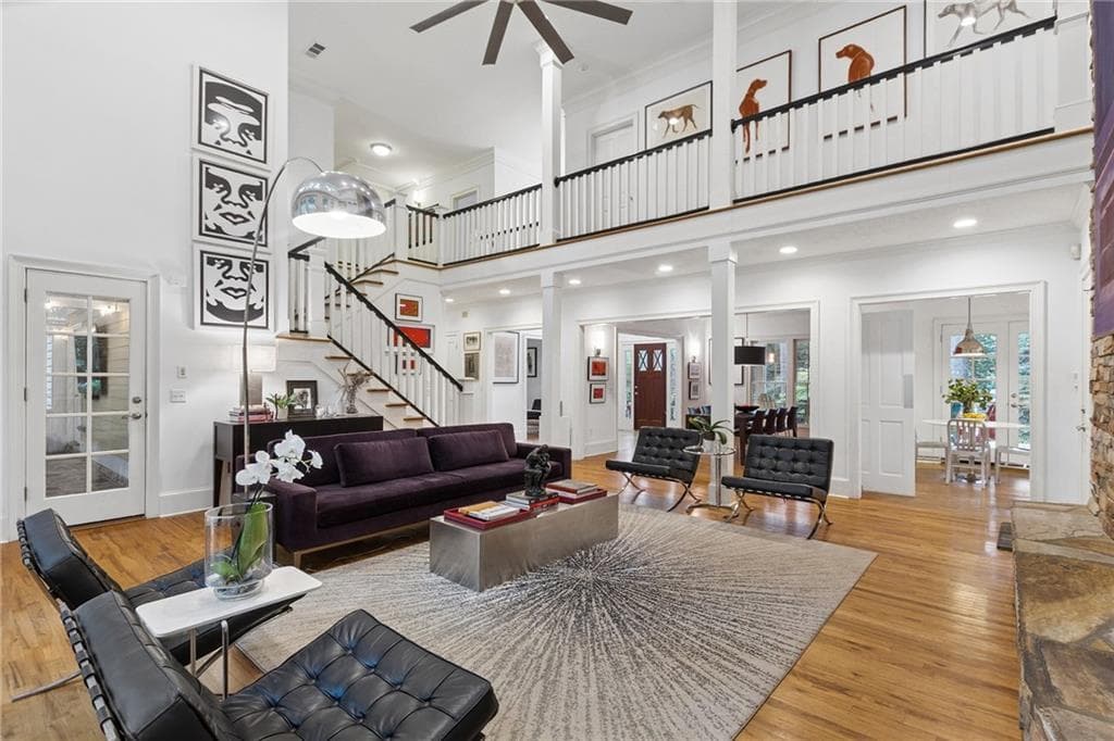 6 bedroom, 5 bathroom, 4,395 sq ft single family residence for sale at 4029 Emma Lane, Atlanta, GA 30342 — photo 6