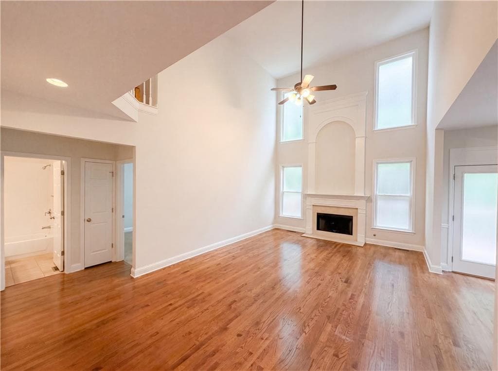 6 bedroom, 4 bathroom, 2,605 sq ft single family residence for sale at 685 Jefferson Place, Cumming, GA 30040 — photo 7