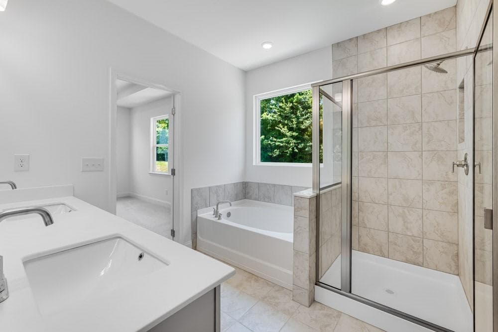 4 bedroom, 4 bathroom, 3,067 sq ft single family residence for sale at 4003 Dantry Lane, Buford, GA 30519 — photo 4