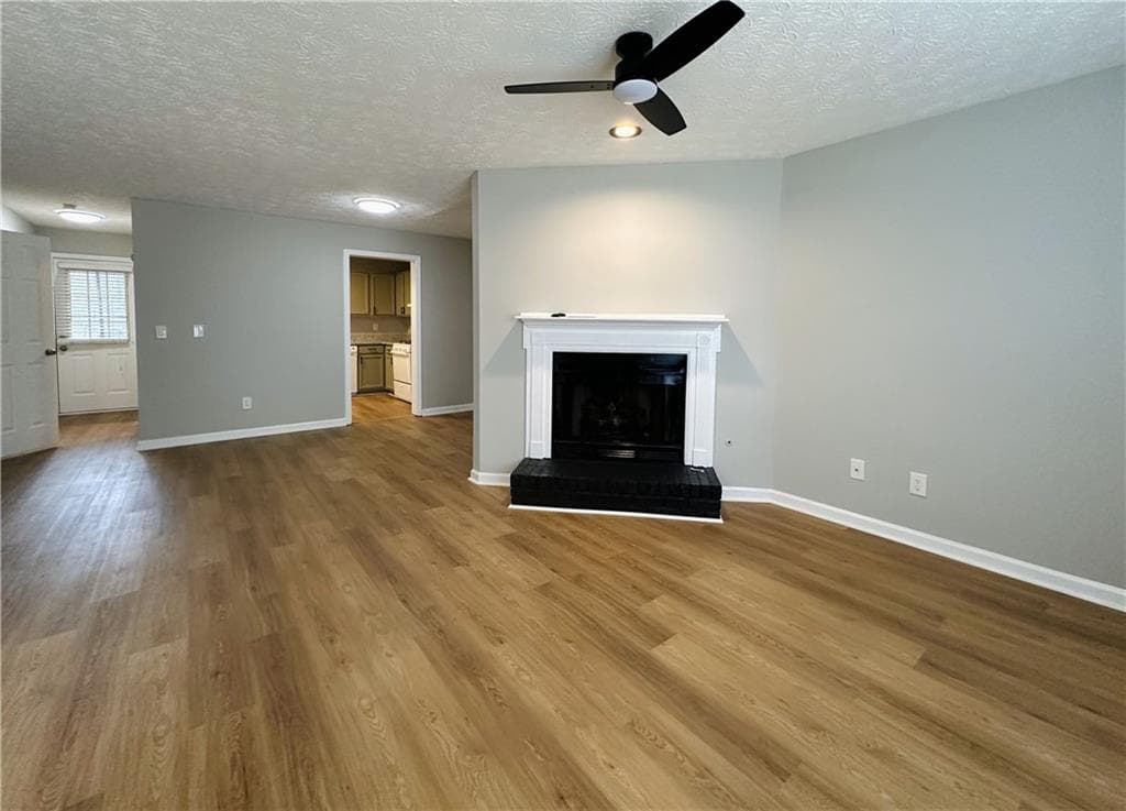 2 bedroom, 3 bathroom, 1,240 sq ft townhouse for rent at 1016 Kennesborough Road, Kennesaw, GA 30144 for $1,725 a month — photo 6