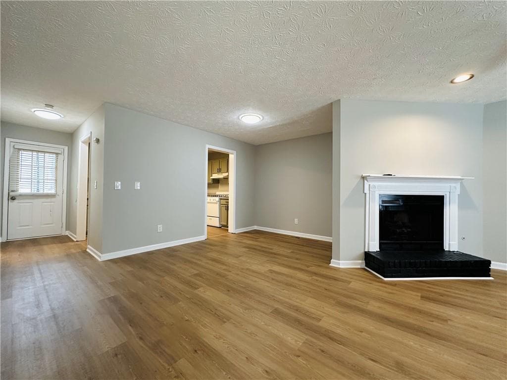 2 bedroom, 3 bathroom, 1,240 sq ft townhouse for rent at 1016 Kennesborough Road, Kennesaw, GA 30144 for $1,725 a month — photo 9