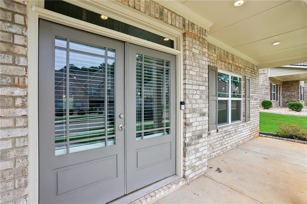 6 bedroom, 4 bathroom, 3,808 sq ft single family residence for sale at 525 Gregs Place, Mcdonough, GA 30253 — photo 4