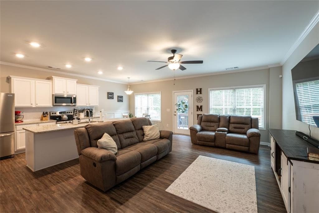 3 bedroom, 3 bathroom, 2,641 sq ft townhouse for rent at 819 ASH Street, Canton, GA 30114 for $2,250 a month — photo 8