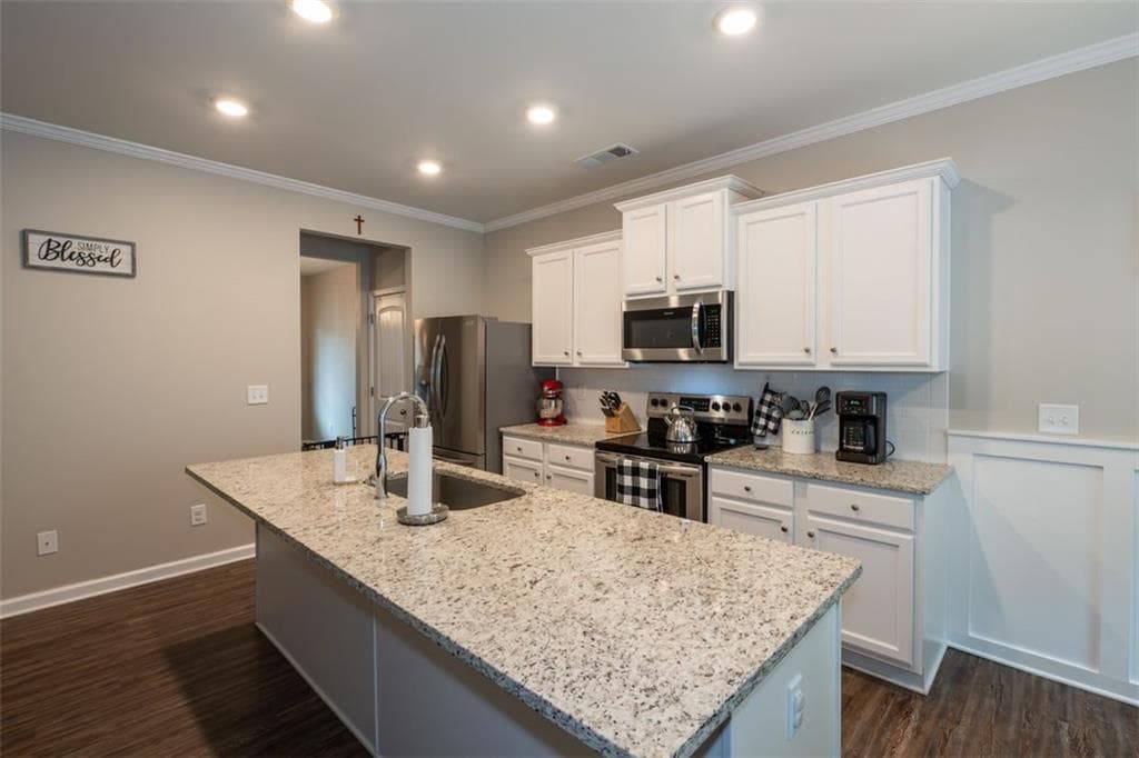 3 bedroom, 3 bathroom, 2,641 sq ft townhouse for rent at 819 ASH Street, Canton, GA 30114 for $2,250 a month — photo 5