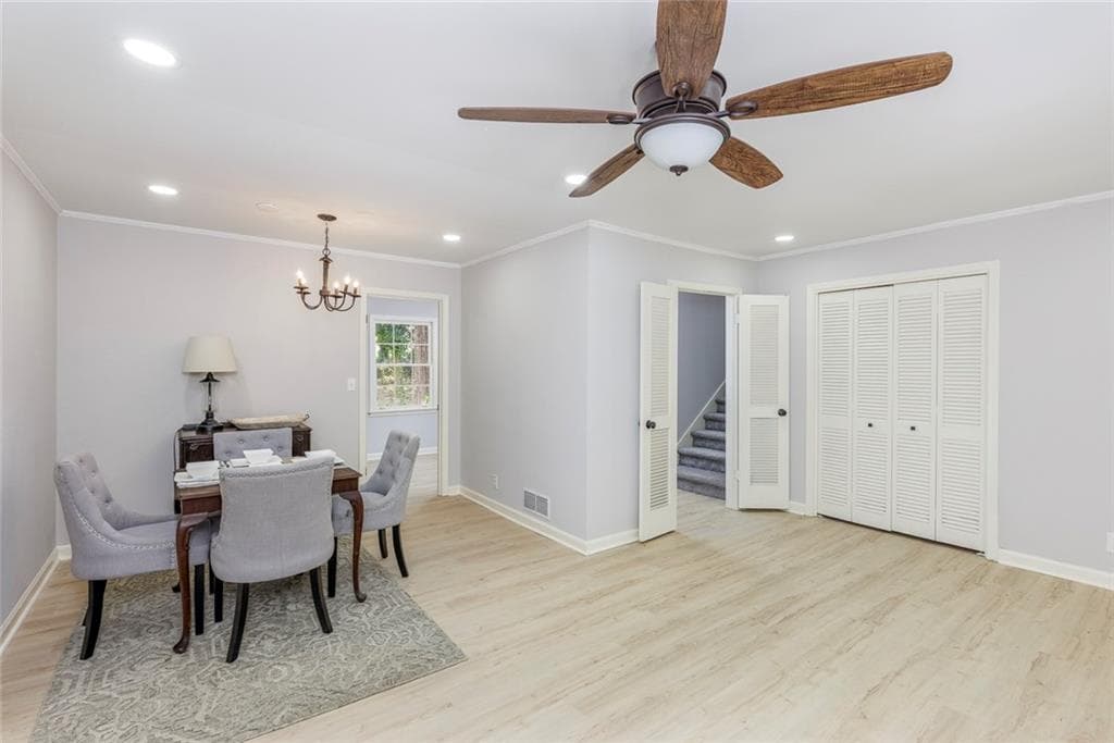 4 bedroom, 3 bathroom, 2,226 sq ft single family residence under contract at 383 Ben Avenue, Lilburn, GA 30047 — photo 7