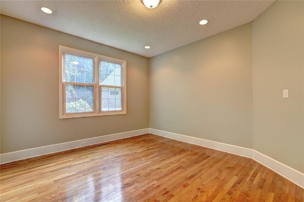 4 bedroom, 4 bathroom, 4,440 sq ft single family residence for sale at 490 Grand Teton Circle, Fayetteville, GA 30215 — photo 3
