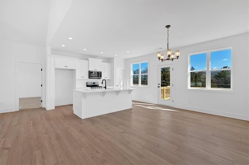 4 bedroom, 3 bathroom, 2,310 sq ft single family residence for sale at 13 Lucas Lane, Rome, GA 30165 — photo 7