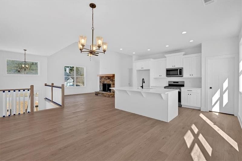 4 bedroom, 3 bathroom, 2,310 sq ft single family residence for sale at 13 Lucas Lane, Rome, GA 30165 — photo 9