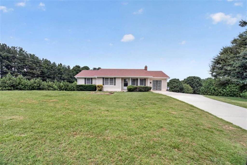 3 bedroom, 2 bathroom, 1,600 sq ft single family residence for rent at 2591 Doc Hughes Road, Buford, GA 30519 for $1,995 a month — photo 1 of 41
