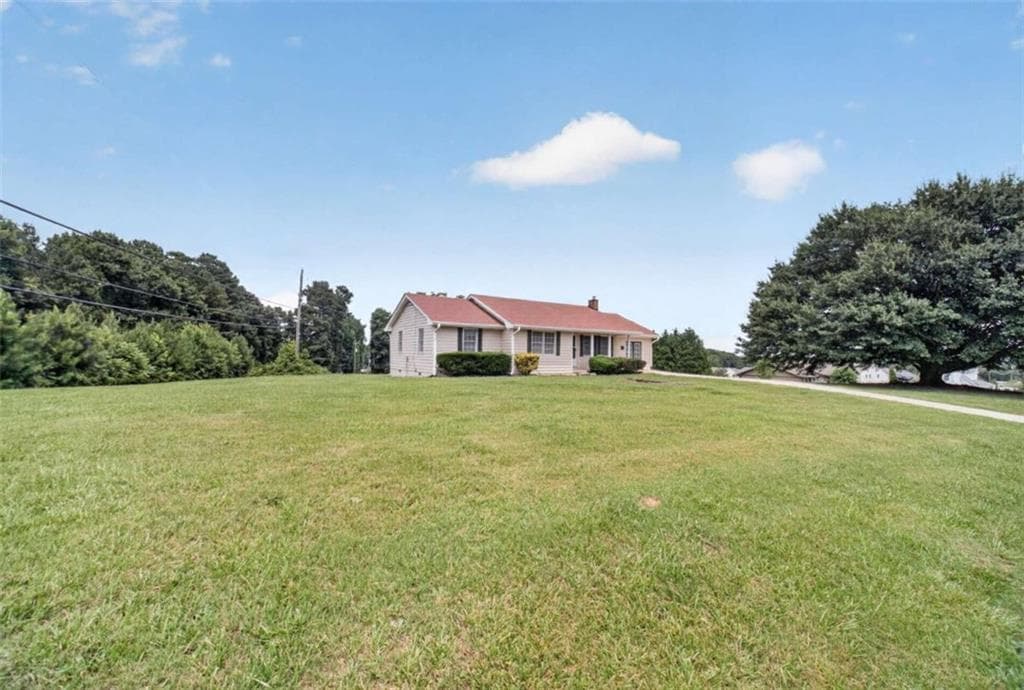 3 bedroom, 2 bathroom, 1,600 sq ft single family residence for rent at 2591 Doc Hughes Road, Buford, GA 30519 for $1,995 a month — photo 3