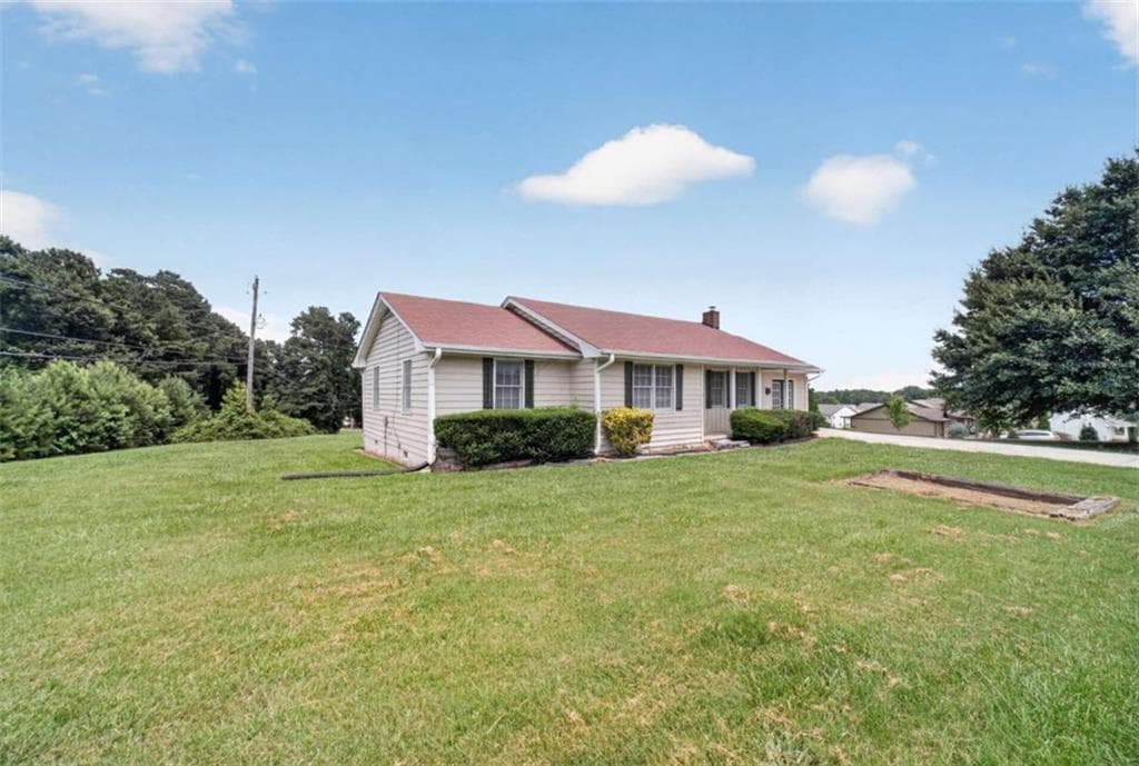 3 bedroom, 2 bathroom, 1,600 sq ft single family residence for rent at 2591 Doc Hughes Road, Buford, GA 30519 for $1,995 a month — photo 6
