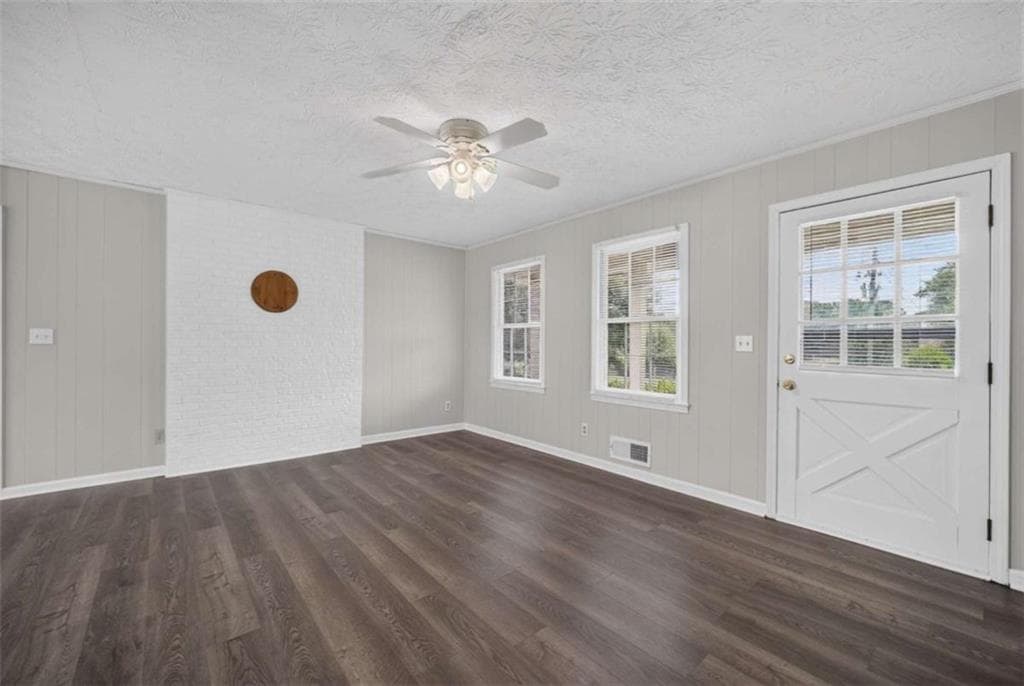 3 bedroom, 2 bathroom, 1,600 sq ft single family residence for rent at 2591 Doc Hughes Road, Buford, GA 30519 for $1,995 a month — photo 8