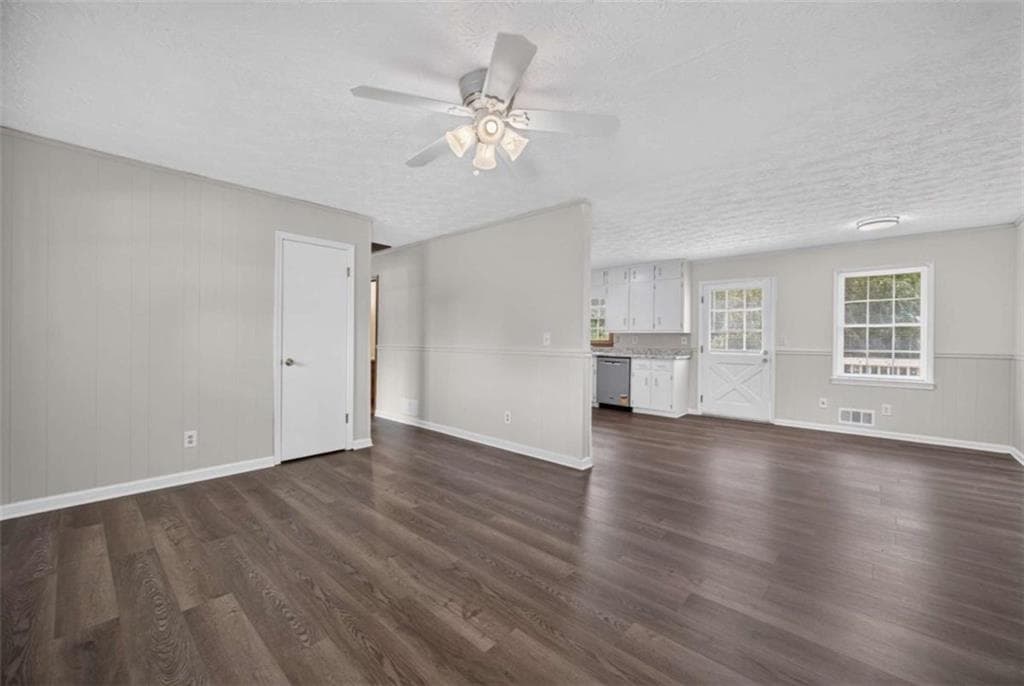 3 bedroom, 2 bathroom, 1,600 sq ft single family residence for rent at 2591 Doc Hughes Road, Buford, GA 30519 for $1,995 a month — photo 9