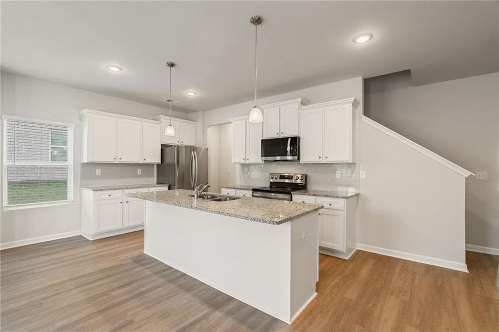 3 bedroom, 3 bathroom, 1,840 sq ft townhouse for sale at 2568 Swan Lake Drive, Grayson, GA 30017 — photo 7