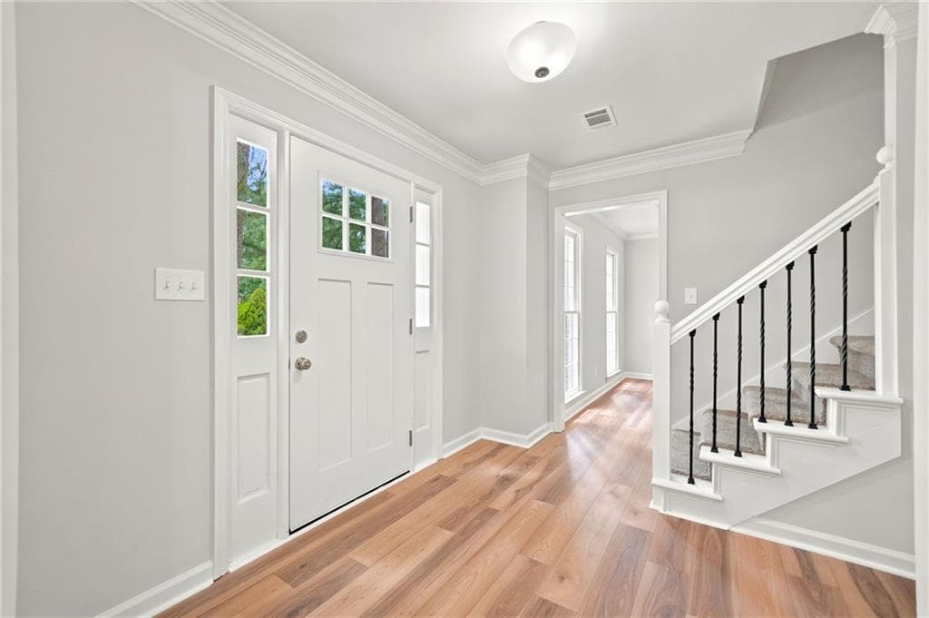 5 bedroom, 3 bathroom, 2,474 sq ft single family residence for sale at 4933 Willow Creek Drive, Woodstock, GA 30188 — photo 4