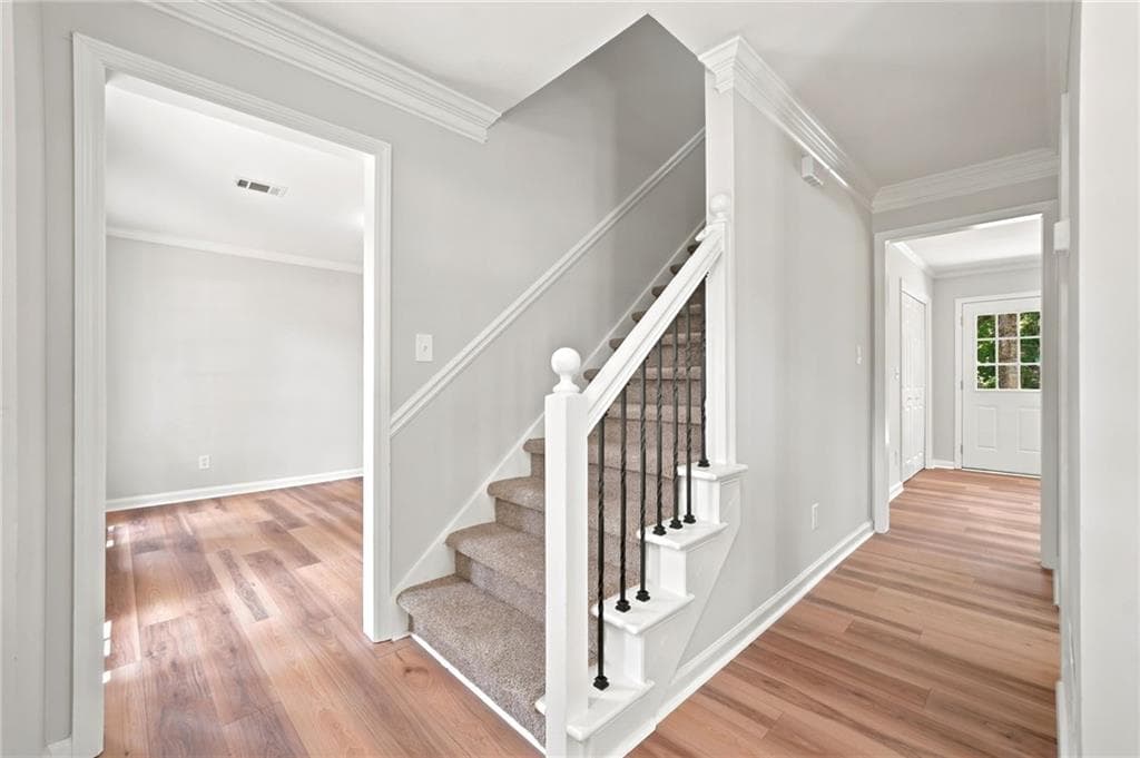 5 bedroom, 3 bathroom, 2,474 sq ft single family residence for sale at 4933 Willow Creek Drive, Woodstock, GA 30188 — photo 6