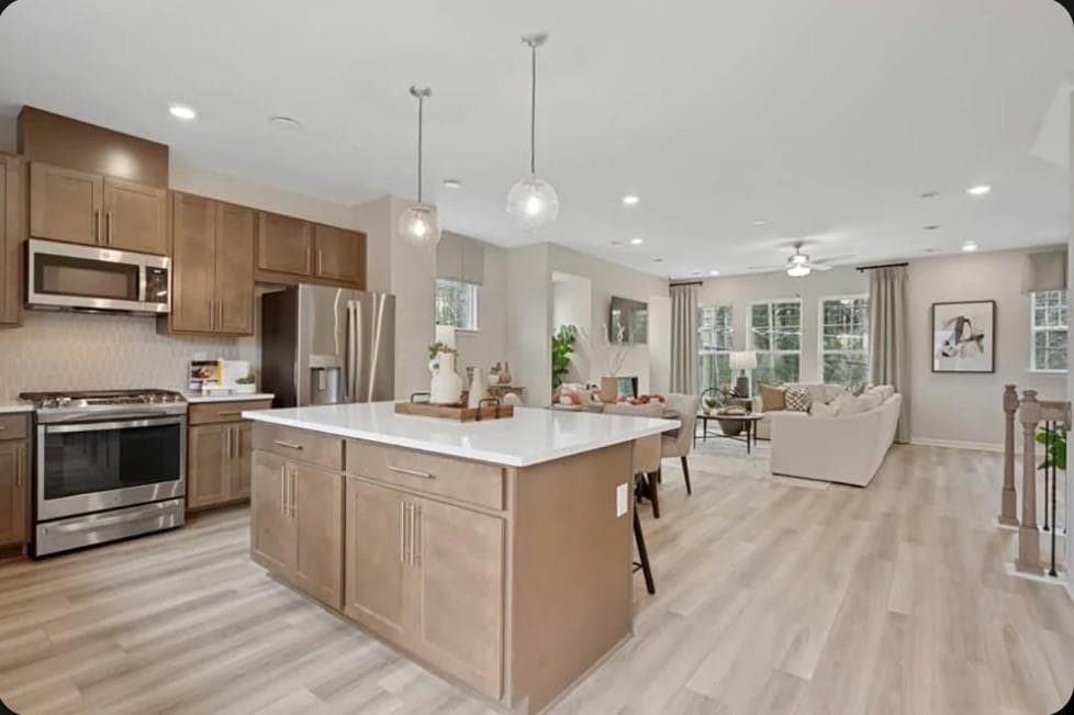 3 bedroom, 4 bathroom, 1,893 sq ft townhouse for sale at 2704 Dreycott Lane, Lawrenceville, GA 30043 — photo 8