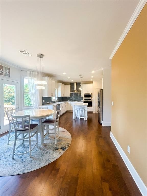 4 bedroom, 3 bathroom, 2,300 sq ft single family residence for sale at 218 Orchard Trail, Canton, GA 30115 — photo 6