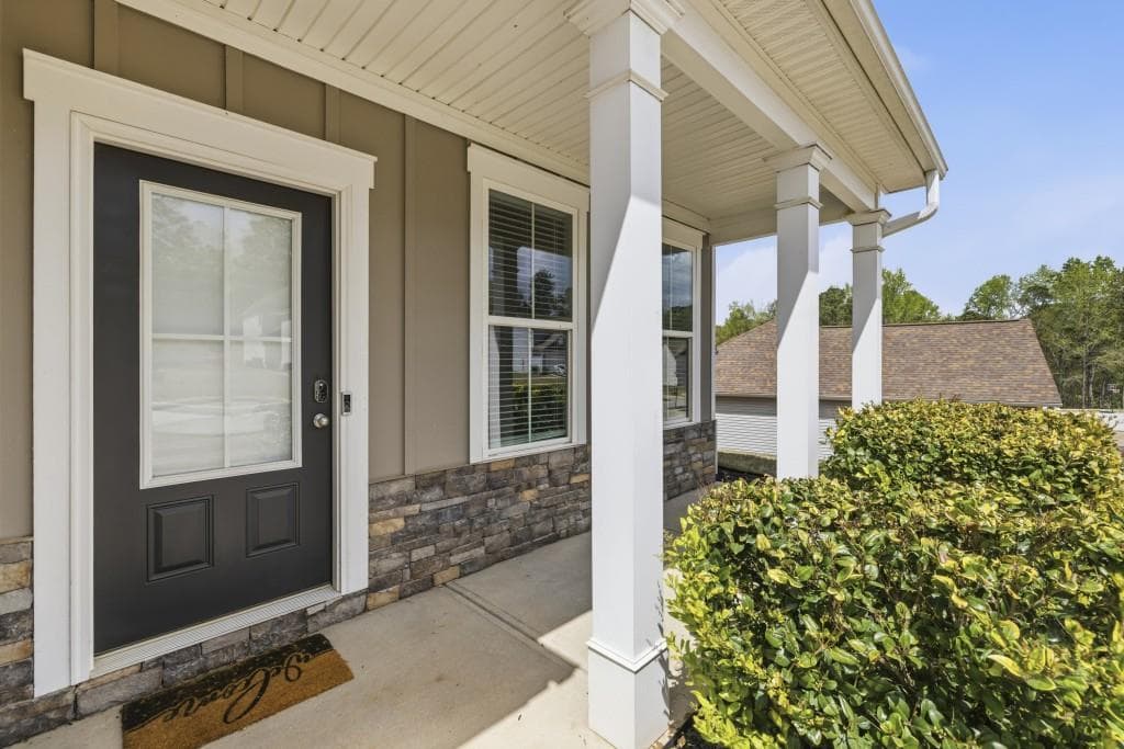 4 bedroom, 3 bathroom, 2,207 sq ft single family residence under contract at 776 Jackson Court, Social Circle, GA 30025 — photo 5