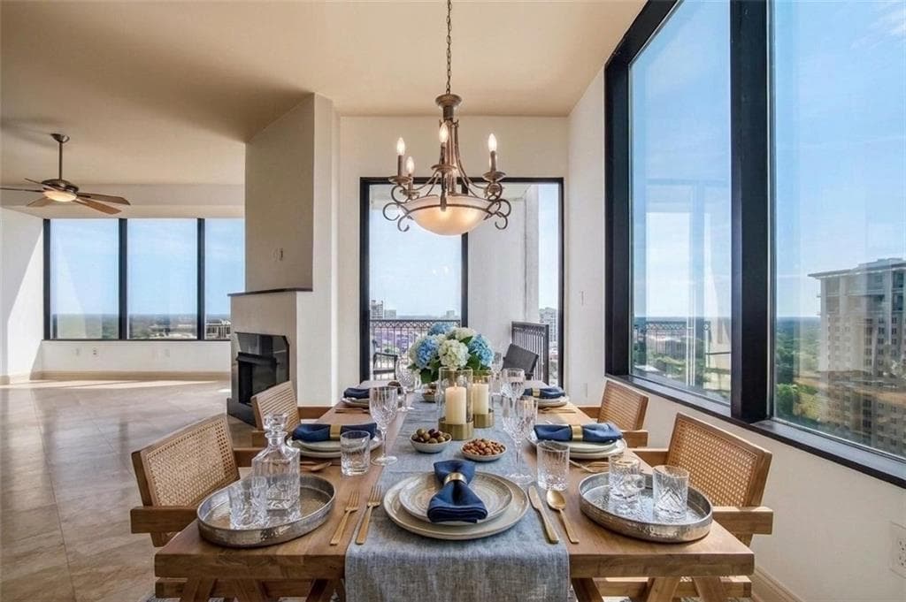 2 bedroom, 2 bathroom, 1,371 sq ft condominium for sale at 2828 Peachtree Road 2402, Atlanta, GA 30305 — photo 9