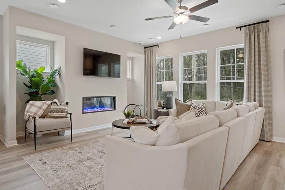 3 bedroom, 4 bathroom, 1,893 sq ft townhouse for sale at 2692 Dreycott Lane, Lawrenceville, GA 30043 — photo 3