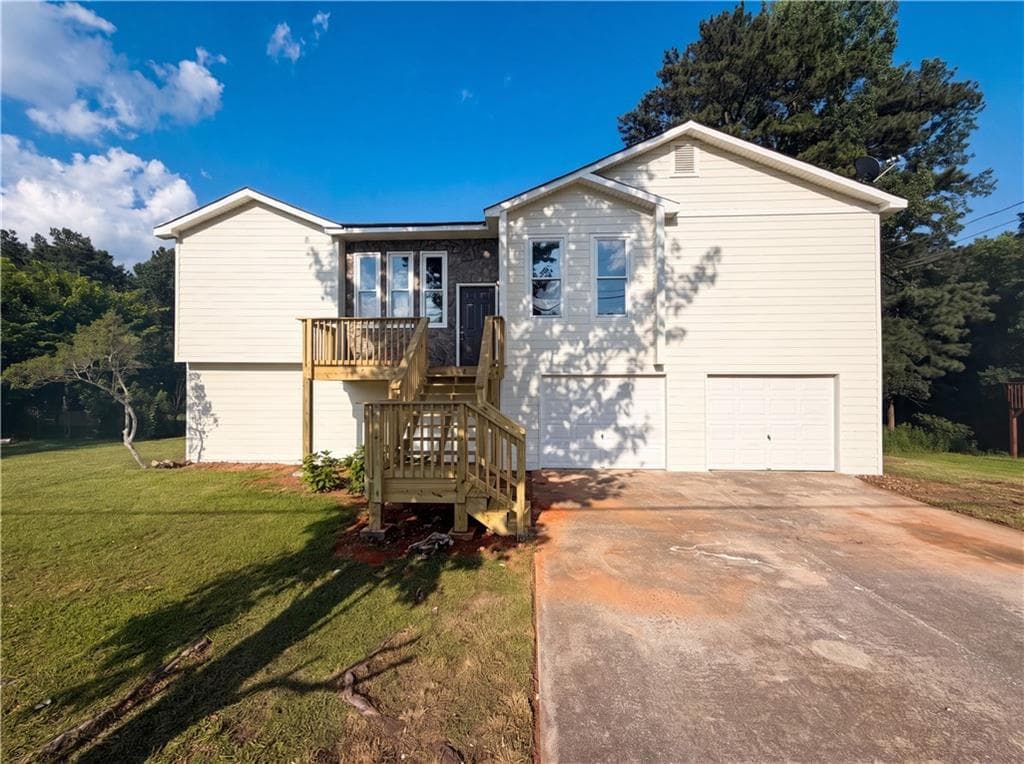 3 bedroom, 2 bathroom, 1,329 sq ft single family residence for sale at 1872 David Drive, Douglasville, GA 30135 — photo 1 of 19