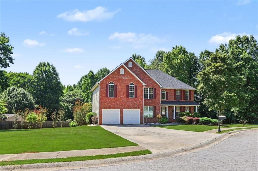 5 bedroom, 4 bathroom, 3,119 sq ft single family residence for sale at 447 Plantation Drive, Jefferson, GA 30549 — photo 2