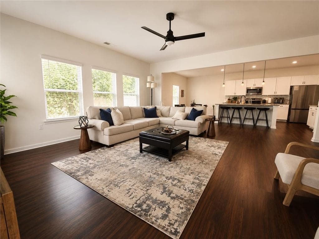 4 bedroom, 3 bathroom, 2,272 sq ft single family residence for rent at 2308 Hastings Manor Lane, Hampton, GA 30228 for $2,900 a month — photo 5