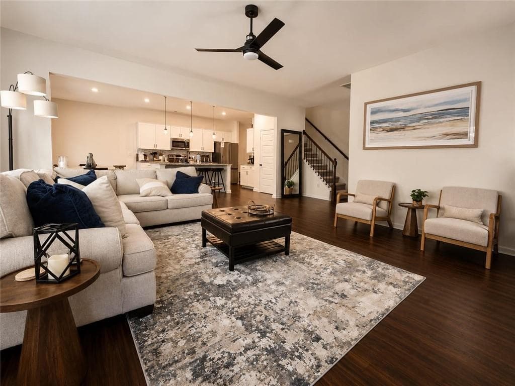 4 bedroom, 3 bathroom, 2,272 sq ft single family residence for rent at 2308 Hastings Manor Lane, Hampton, GA 30228 for $2,900 a month — photo 4