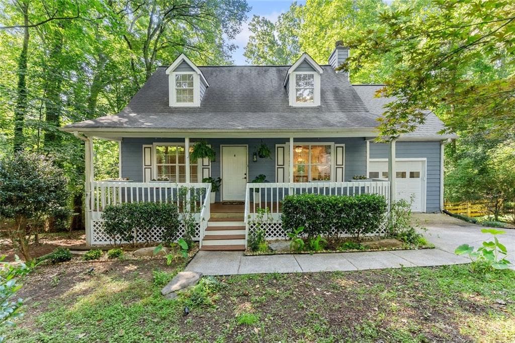 4 bedroom, 3 bathroom, 1,930 sq ft single family residence for sale at 1570 Williams Circle, Cumming, GA 30041 — photo 1 of 48