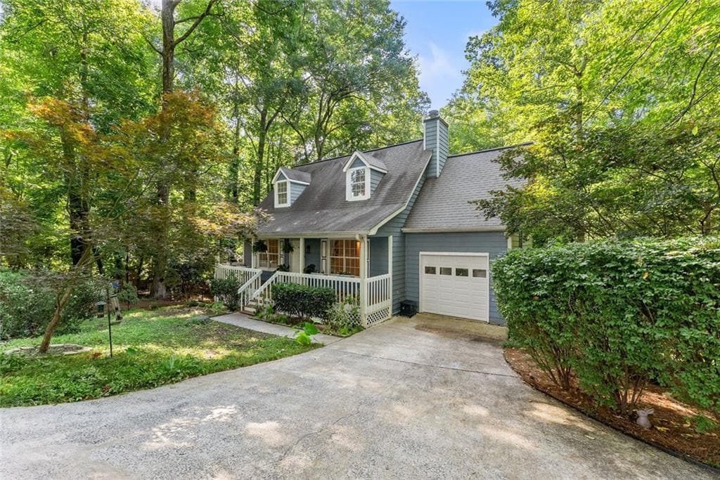 4 bedroom, 3 bathroom, 1,930 sq ft single family residence for sale at 1570 Williams Circle, Cumming, GA 30041 — photo 6