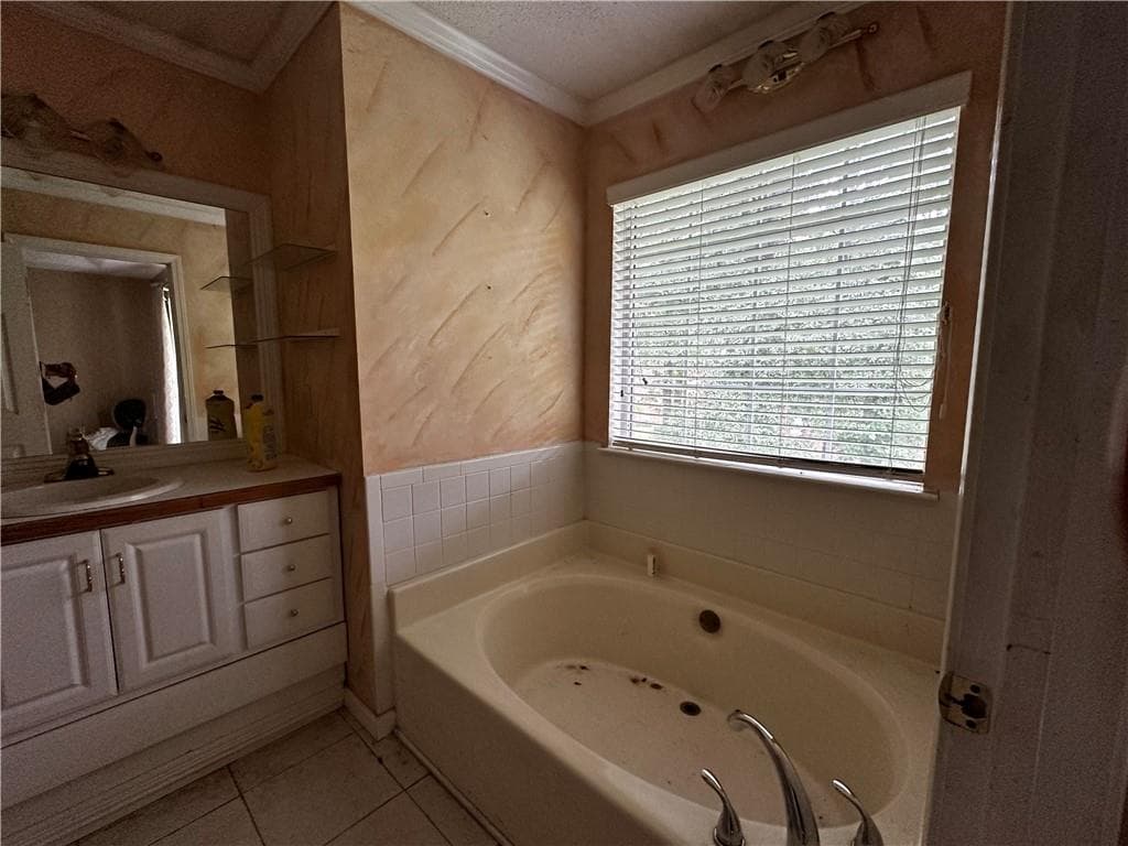 3 bedroom, 3 bathroom, 2,952 sq ft single family residence for sale at 6364 Phillips Court, Lithonia, GA 30058 — photo 7