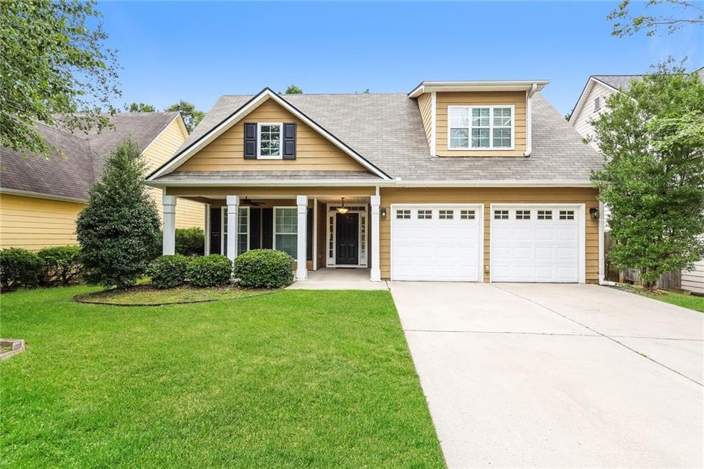 3 bedroom, 3 bathroom, 1,970 sq ft single family residence under contract at 231 Turnbridge Circle, Peachtree City, GA 30269