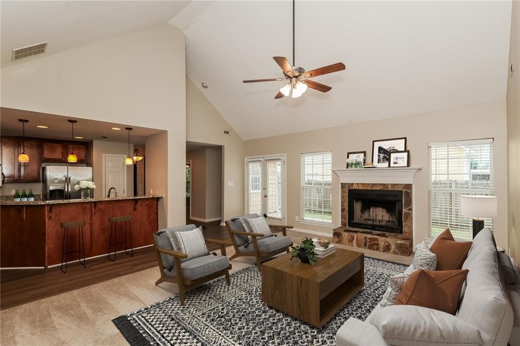 3 bedroom, 3 bathroom, 1,970 sq ft single family residence under contract at 231 Turnbridge Circle, Peachtree City, GA 30269 — photo 4