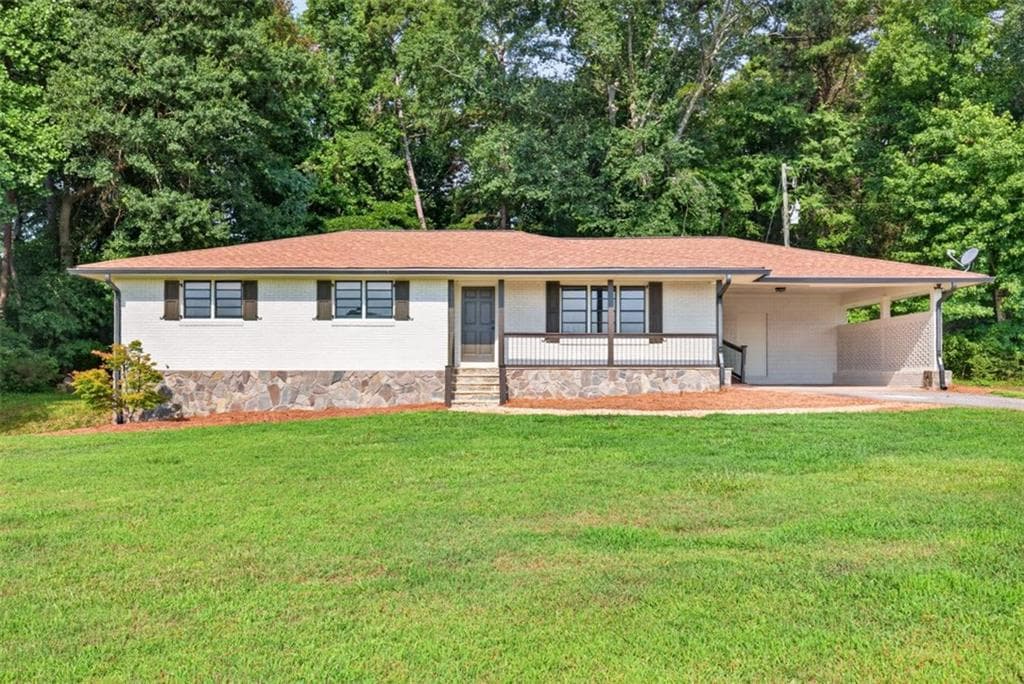 3 bedroom, 2 bathroom, 1,558 sq ft single family residence for sale at 1775 Jett Roberts Road, Jefferson, GA 30549 — photo 1 of 34