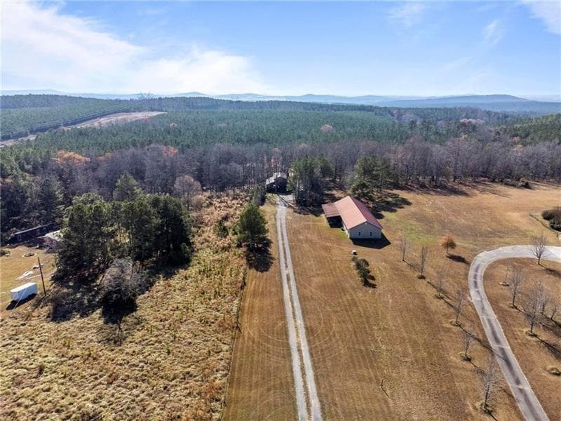 3 bedroom, 2 bathroom, 2,142 sq ft single family residence for sale at 651 Griffin Road, Cartersville, GA 30120 — photo 2