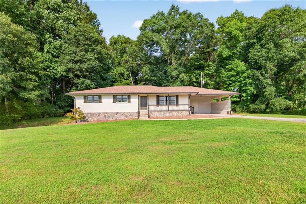 3 bedroom, 2 bathroom, 1,558 sq ft single family residence for sale at 1775 Jett Roberts Road, Jefferson, GA 30549 — photo 2