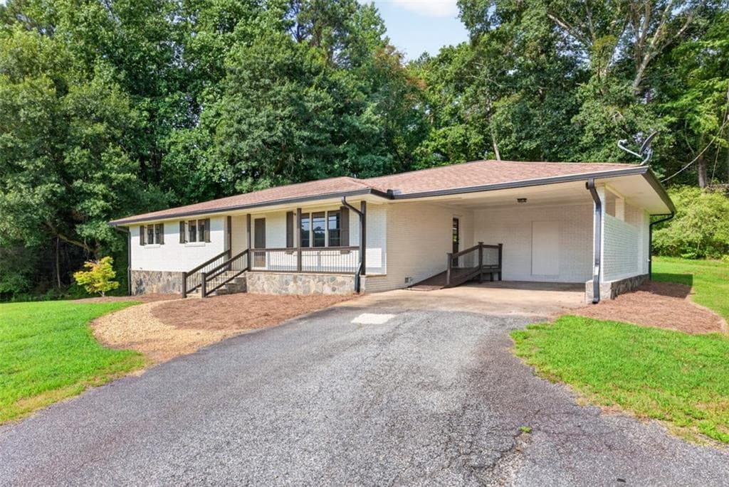 3 bedroom, 2 bathroom, 1,558 sq ft single family residence for sale at 1775 Jett Roberts Road, Jefferson, GA 30549 — photo 5