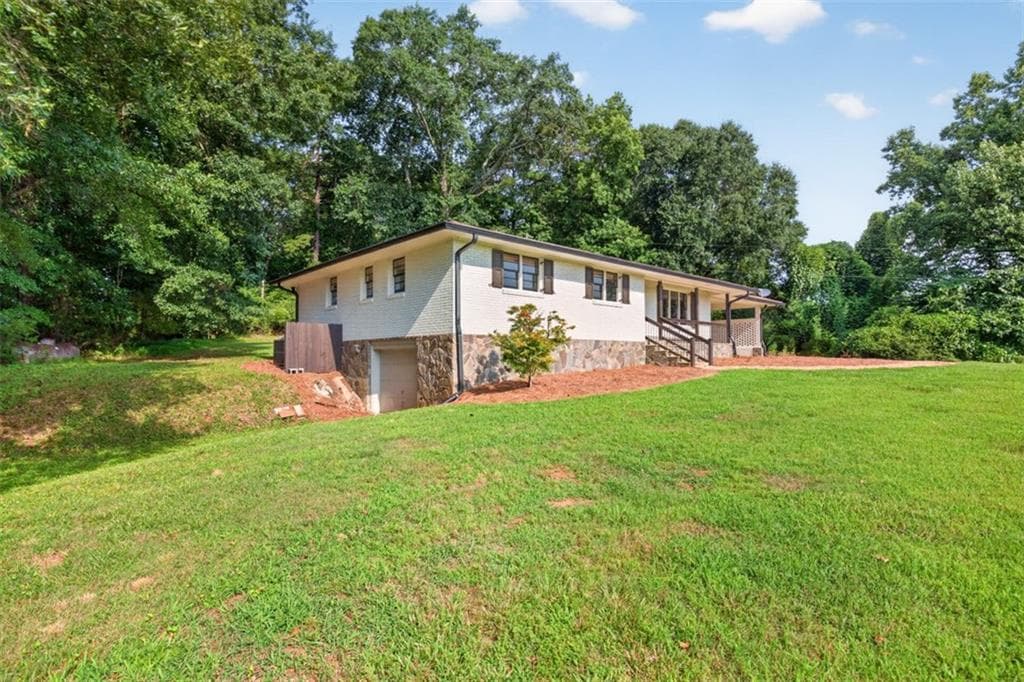 3 bedroom, 2 bathroom, 1,558 sq ft single family residence for sale at 1775 Jett Roberts Road, Jefferson, GA 30549 — photo 6