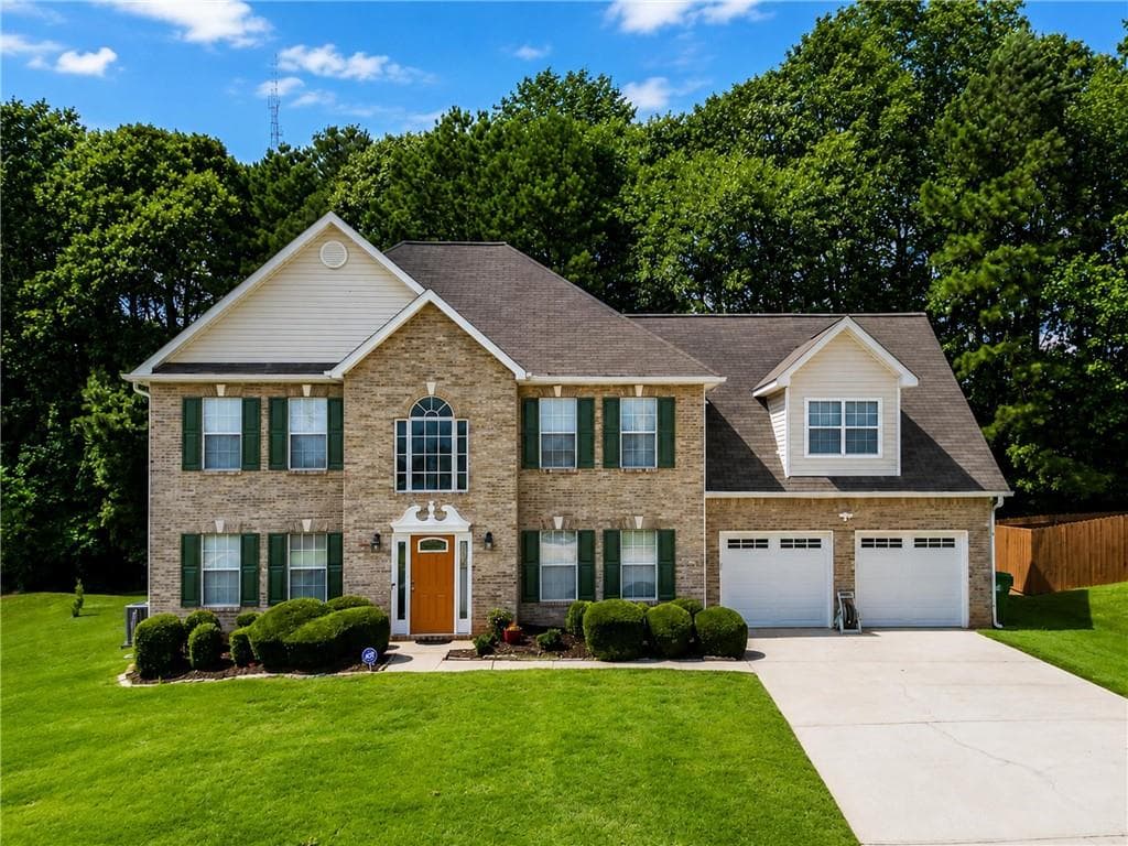 4 bedroom, 3 bathroom, 2,766 sq ft single family residence for sale at 5405 Winding Glen Drive, Lithonia, GA 30038 — photo 2