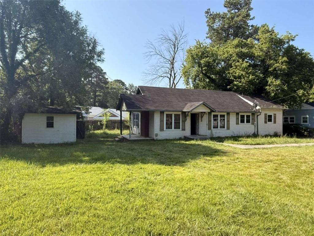 2 bedroom, 2 bathroom, 1,300 sq ft single family residence sold at 625 Burnett Ferry Road, Rome, GA 30165