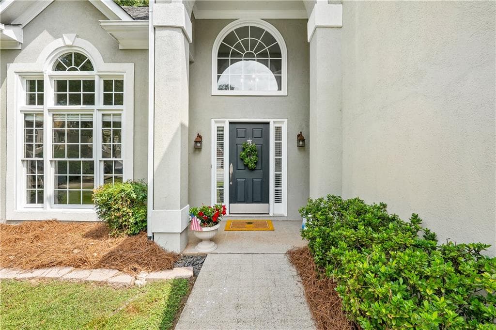 4 bedroom, 3 bathroom, 2,239 sq ft single family residence for sale at 2705 Harper Woods Drive, Marietta, GA 30062 — photo 3
