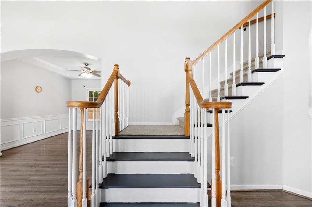 4 bedroom, 3 bathroom, 2,239 sq ft single family residence for sale at 2705 Harper Woods Drive, Marietta, GA 30062 — photo 4