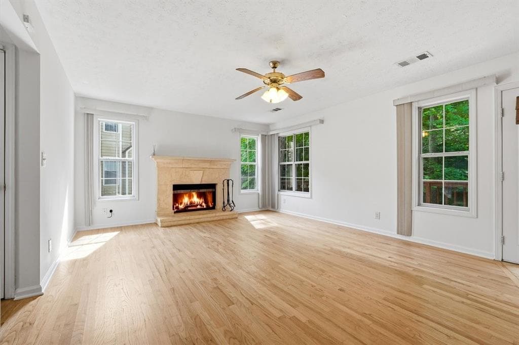 4 bedroom, 3 bathroom, 2,190 sq ft single family residence for sale at 1645 Chase Ridge Lane, Lawrenceville, GA 30043 — photo 4