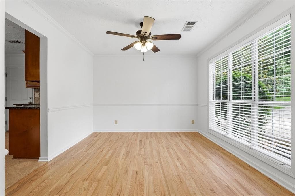 4 bedroom, 3 bathroom, 2,190 sq ft single family residence for sale at 1645 Chase Ridge Lane, Lawrenceville, GA 30043 — photo 6